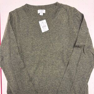 J.Crew women’s small Teddy sweater olive green new with tags.